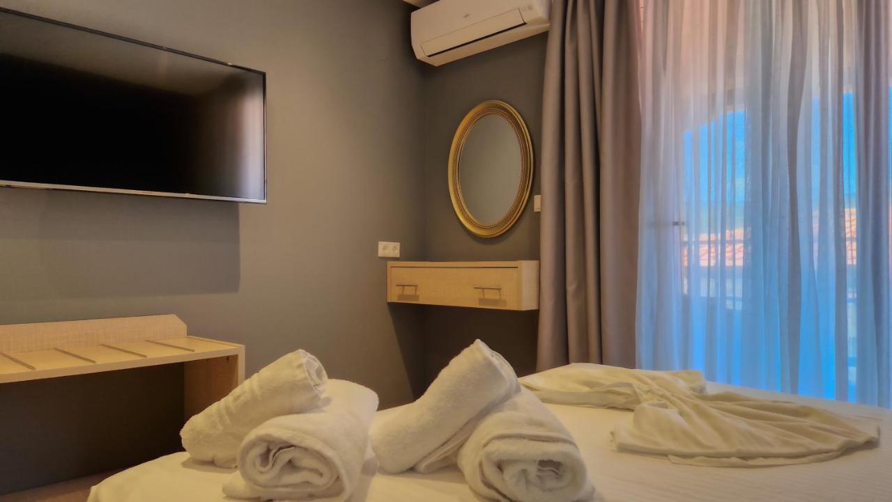 Hotel Viky Сарти Екстериор снимка