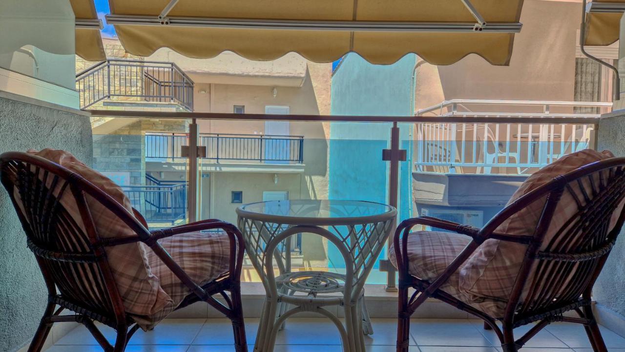 Hotel Viky Сарти Екстериор снимка